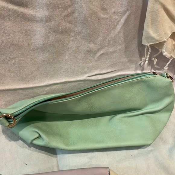 NWOT - Pastel green/purple/pink soft vegan leather purpose with accessory bag - Picture 8 of 13